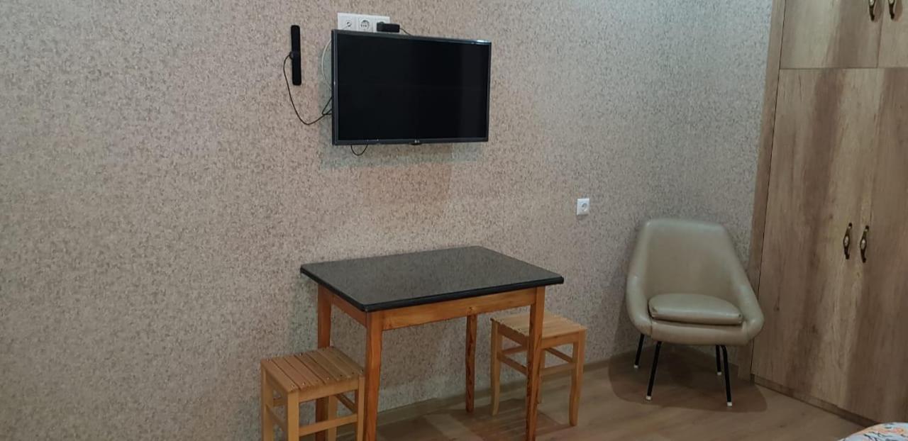 Apartment Izabella Tbilisi Esterno foto